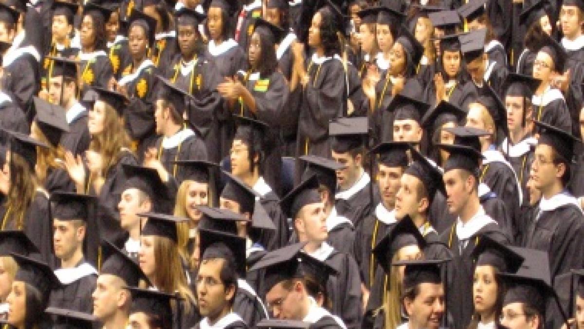 Cele mai căutate universităţi străine vin la Bucureşti, Constanţa şi Timişoara. Cum te poţi înscrie