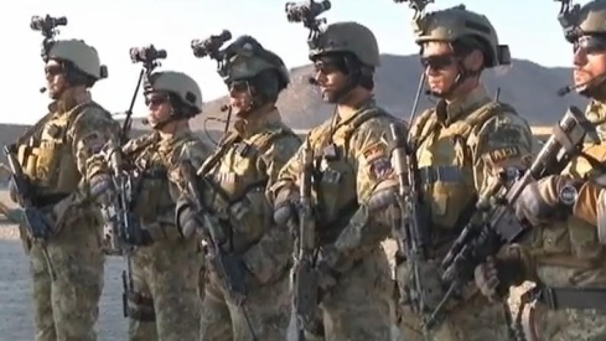 nato in soc un comandant al for elor speciale afgane a trecut de partea insurgen ilor cu tot cu arme munitie si tehnica de razboi video