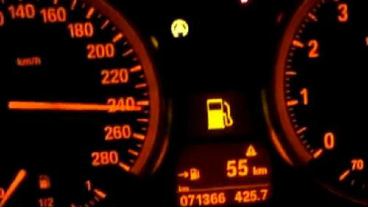 Un şofer bucureştean a rămas pieton după ce a fost prins conducând cu 240 km/h pe Autostrada Transilvania