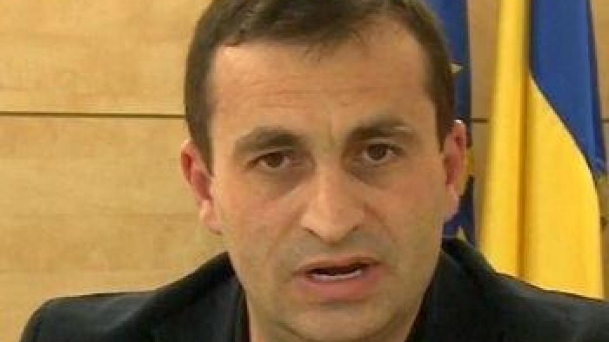 Vicepreședintele Consiliului Județean Olt, Marius Oprescu, cercetat în libertate