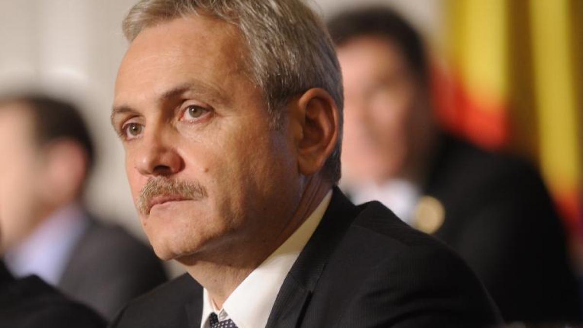Băsescu i-a trimis lui Dragnea un buchet de flori. VEZI cine l-a felicitat primul pe vicepremier, de ziua lui