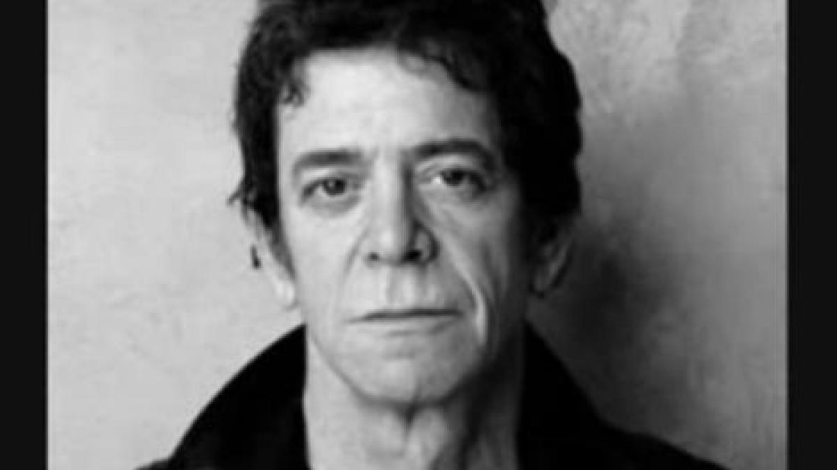 DOLIU în lumea muzicii. Legendarul Lou Reed, fondator al trupei Velvet Underground, a încetat din viaţă