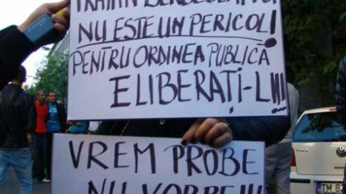 “Respect, Traian Berbeceanu”, protest împotriva reţinerii comisarului şef, Traian Berbeceanu