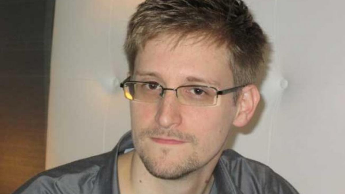 Snowden poate depune mărturie în cazul interceptării lui Merkel, confirmă avocatul său 