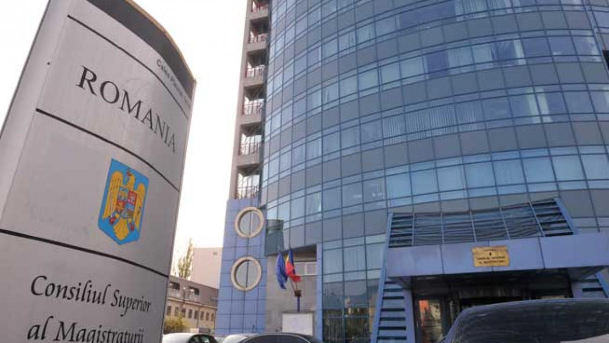 Repartizarea dosarelor, trambulină spre corupţie