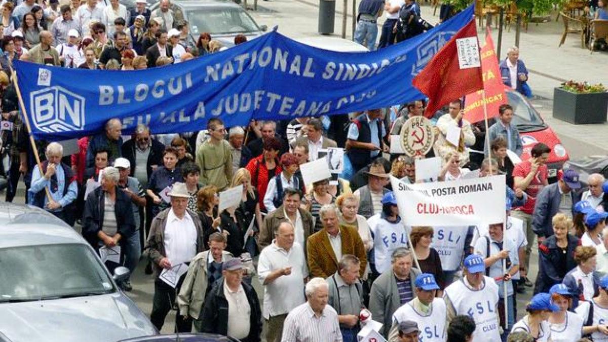Dascălii ameninţă cu ÎNCHIDEREA şcolilor. Mii de sindicalişti din învăţământ protestează, mâine, la Guvern şi Parlament