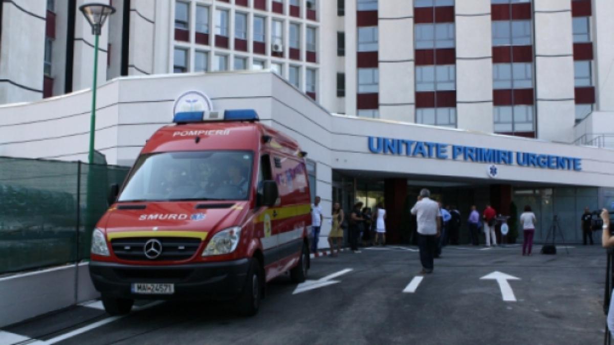 TRAGEDIE la Spitalul Universitar: Un bătrân a murit după ce s-a aruncat de la etajul 10 al clădirii