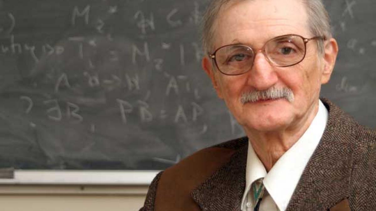 Nu e cântăreţ de manele şi nici starletă! E cel mai mare creator de şcoală din matematica românească