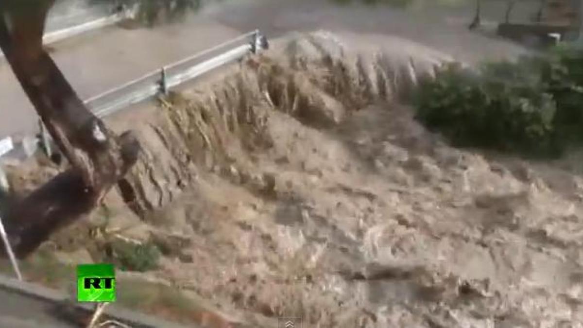STARE DE URGENŢĂ în Sardinia: Insula, DEVASTATĂ de ciclonul Cleopatra (VIDEO) 