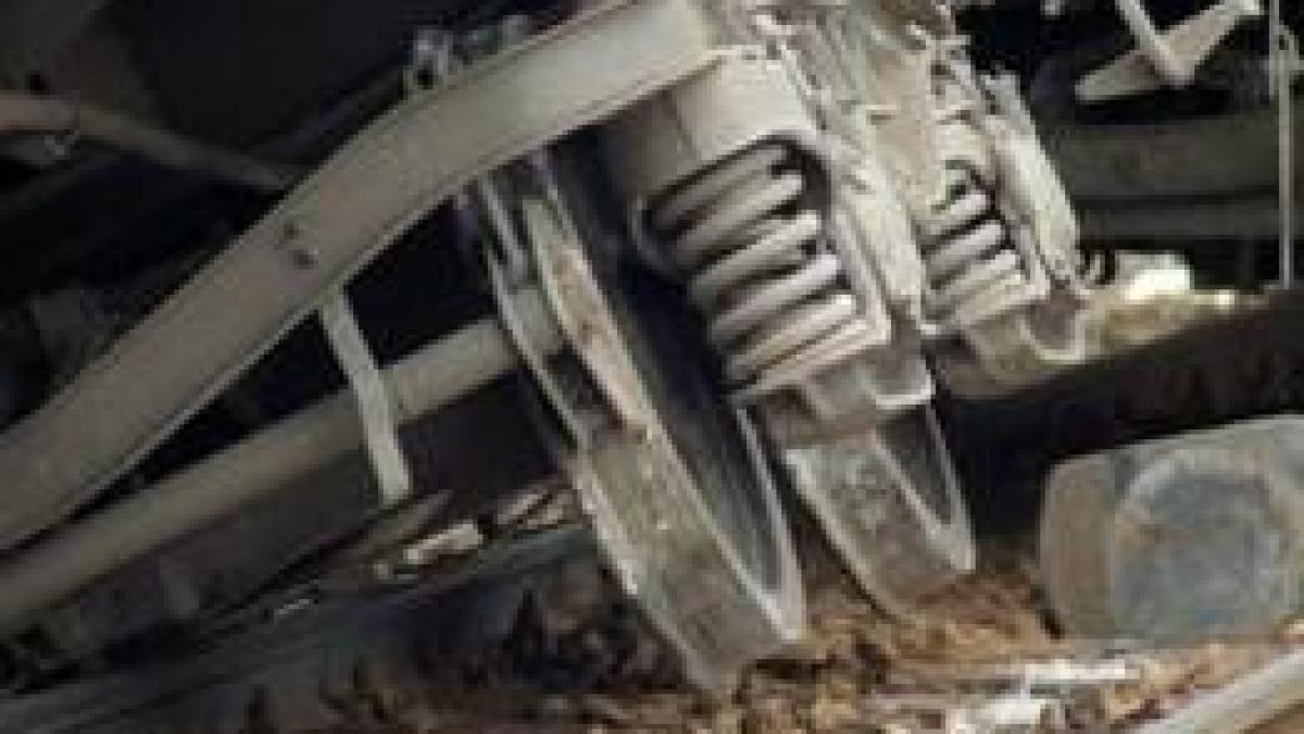 Vagonul unui marfar a deraiat la Balota, în Mehedinţi. Circulaţia feroviară, BLOCATĂ timp de trei ore
