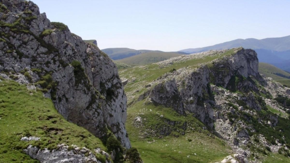 Turistă din București, rănită grav pe un traseu din Masivul Bucegi