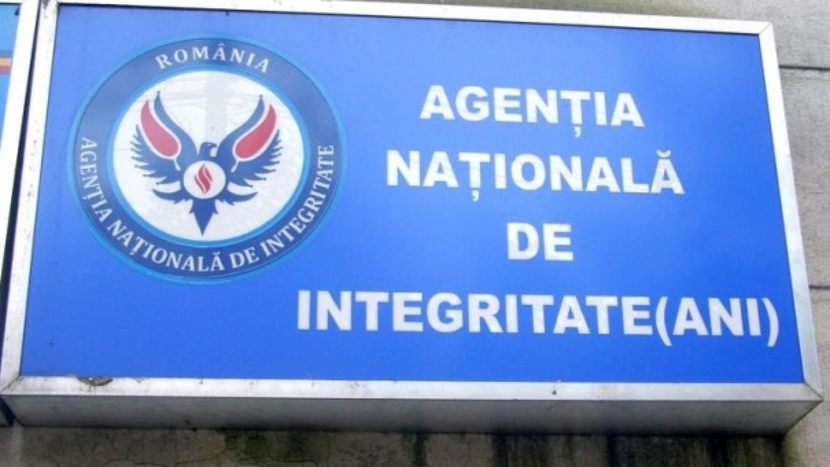 Director general în cadrul Ministerului Finanţelor Publice, găsit incompatibil de ANI 