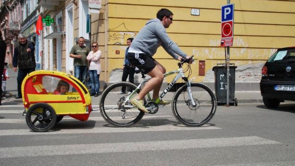  BRĂILA. Biciclist strivit de o macara