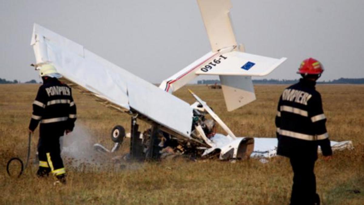 Accident aviatic: Un avion ultrauşor s-a prăbuşit în zona Aeroclubului Târgu Mureş