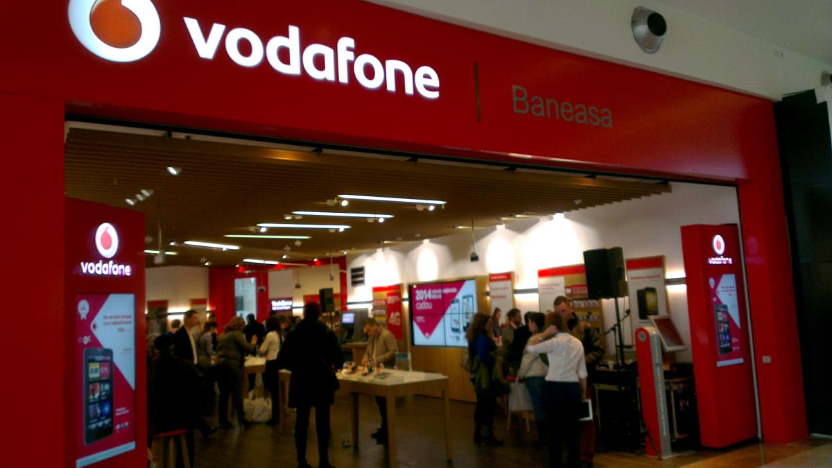  Vodafone România “pasează” magazine sub franciză