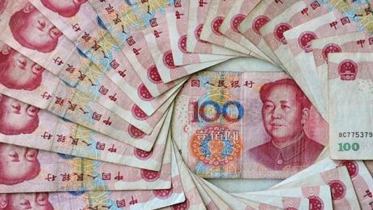Yuanul a depăşit euro, devenind a doua cea mai utilizată monedă