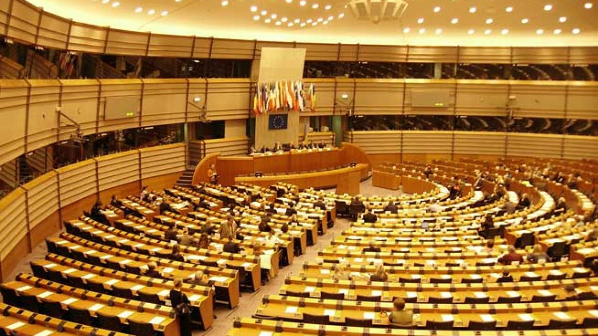 Parlamentul European:”UE să dea semnalul că uşa ei rămâne deschisă!”
