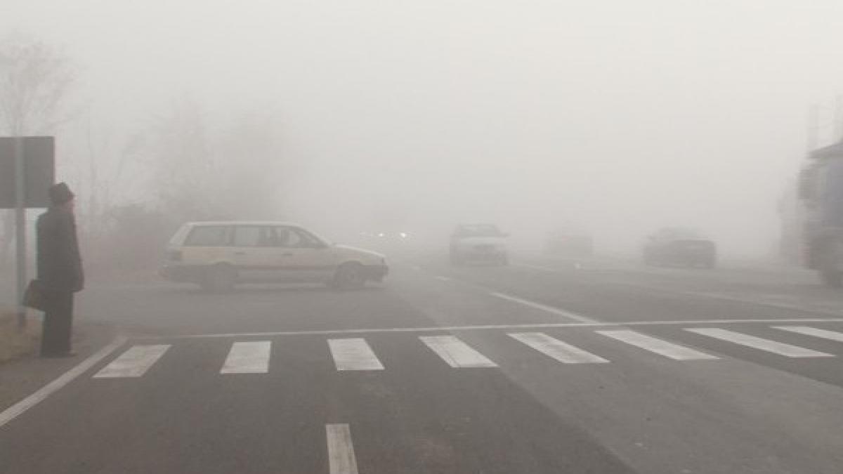 COD GALBEN de ceaţă pentru 11 judeţe până la ora 15:00. Ce zone sunt afectate 