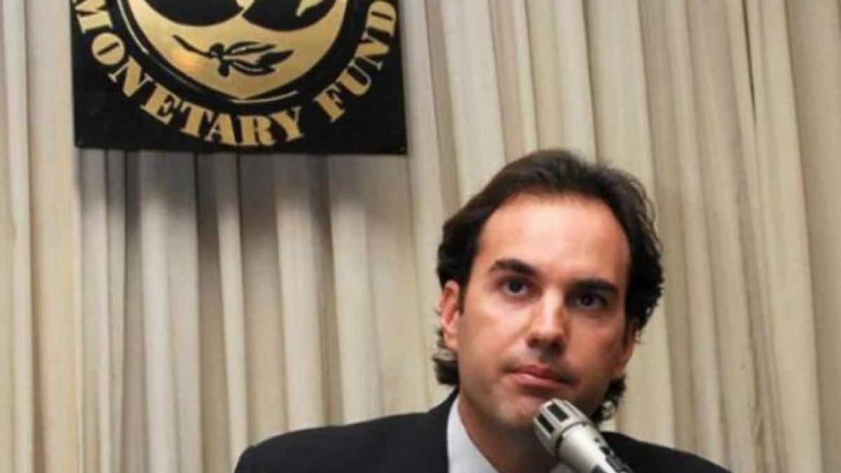 FMI: Trebuie găsiţi bani pentru compansarea accizei la carburanţi
