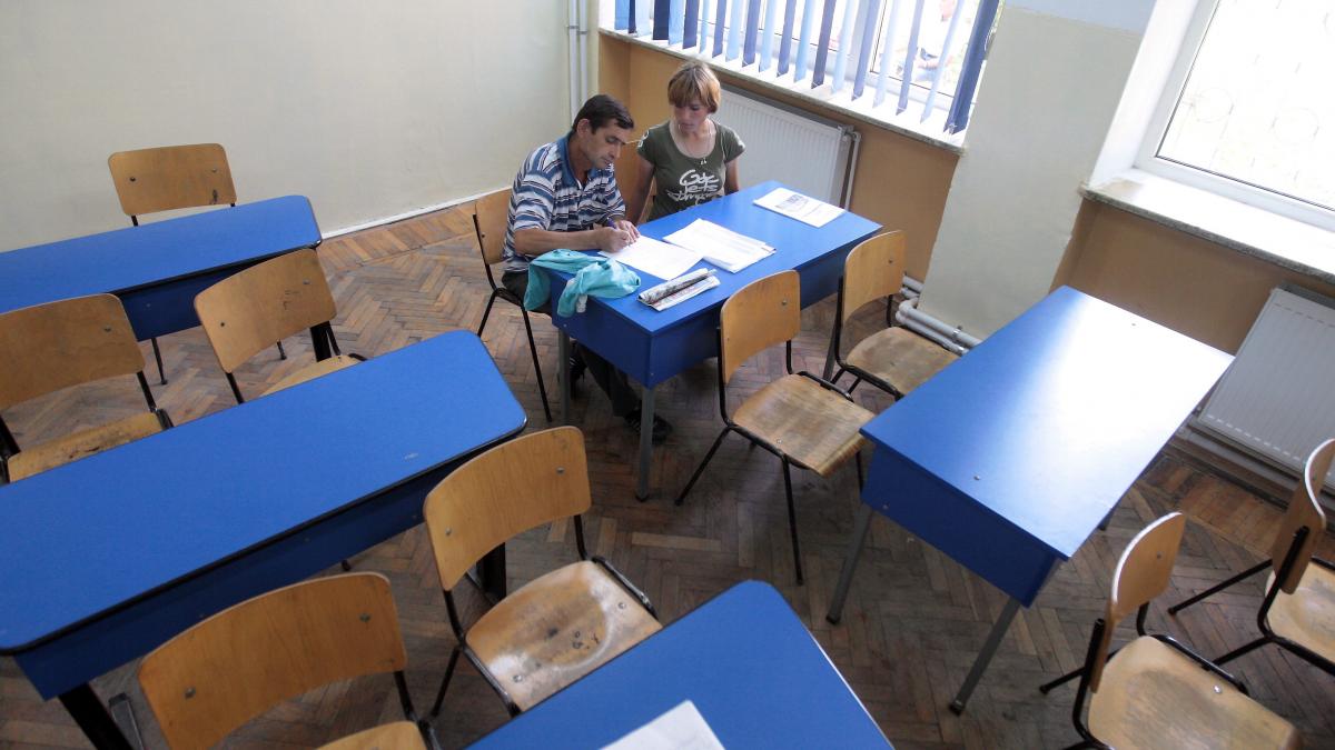Federaţia "Spiru Haret" cere eliminarea definitivă a fondului clasei