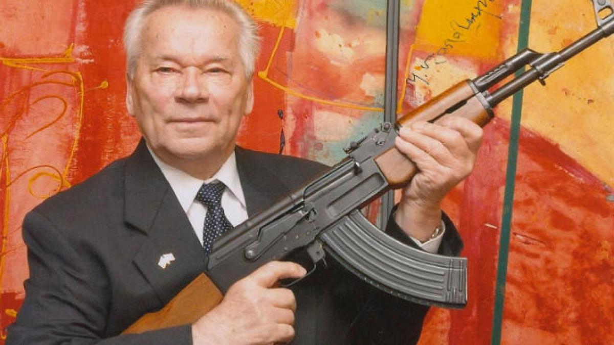 Spovedania lui Kalașnikov. Ce i-a scris inventatorul celei mai folosite arme din lume patriarhului Rusiei 
