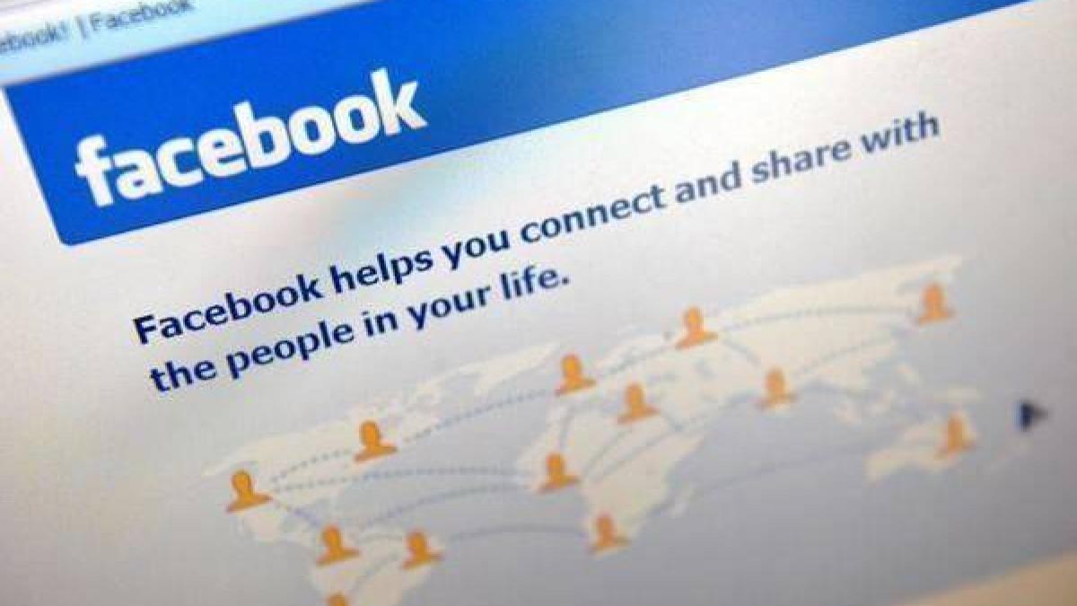 România se mută pe Facebook! Viaţa virtuală a românilor în statisticile celei mai mari reţele de socializare online