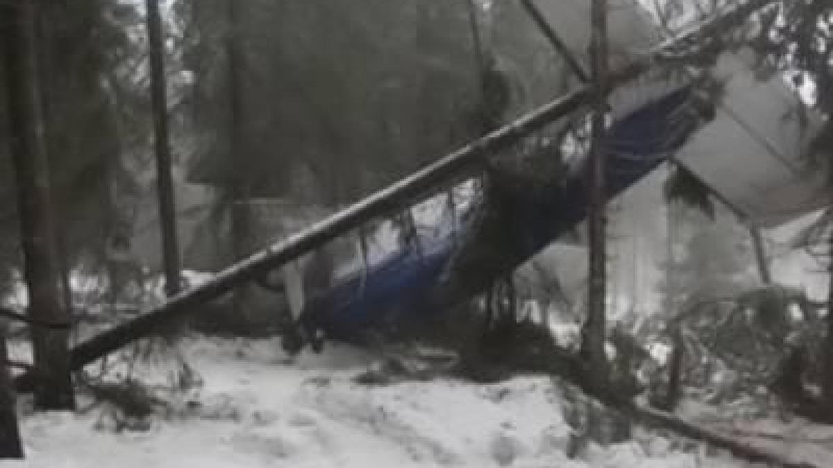 Exclusiv / CIAS nu are unde să depoziteze epava avionului prăbuşit în Apuseni