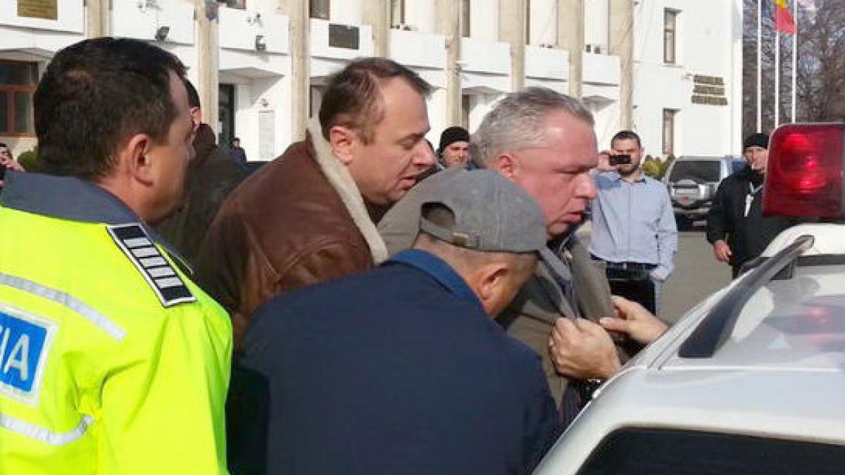 Nicuşor Constantinescu a părăsit România, pentru a se trata în California