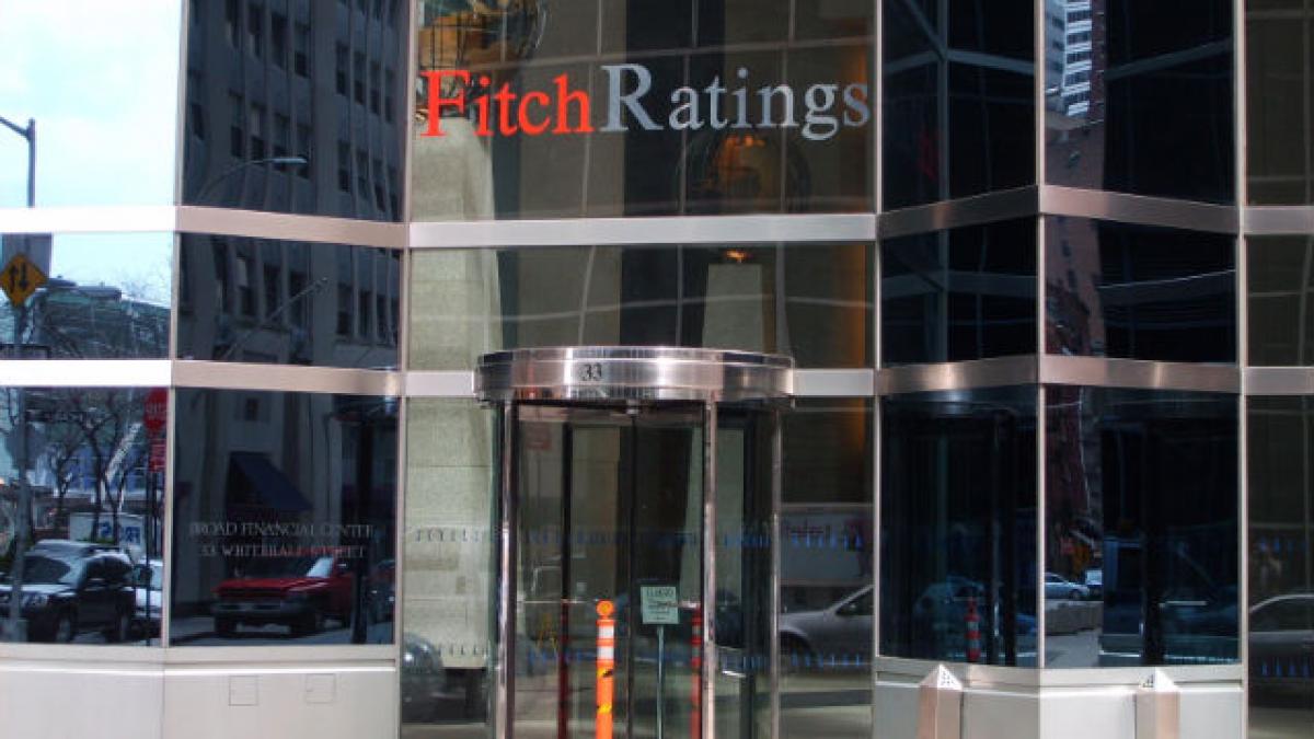 Fitch: România va avea în 2014 cel mai redus necesar de finanţare din patru state CEE analizate
