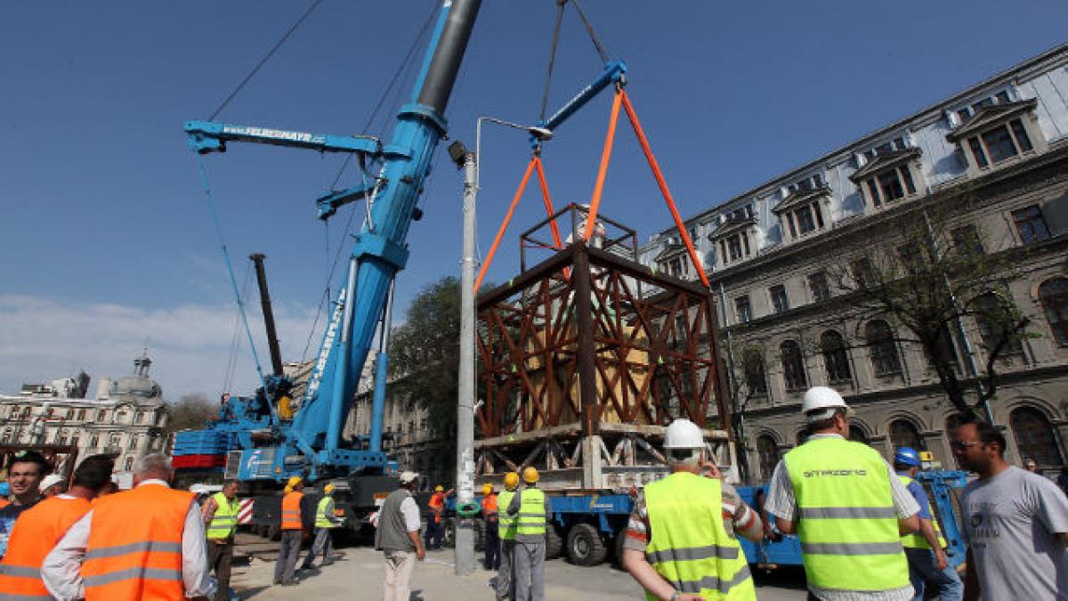 Primăria Capitalei vrea să reconstruiască statuia lui Ion C. Brătianu în Piaţa Universităţii