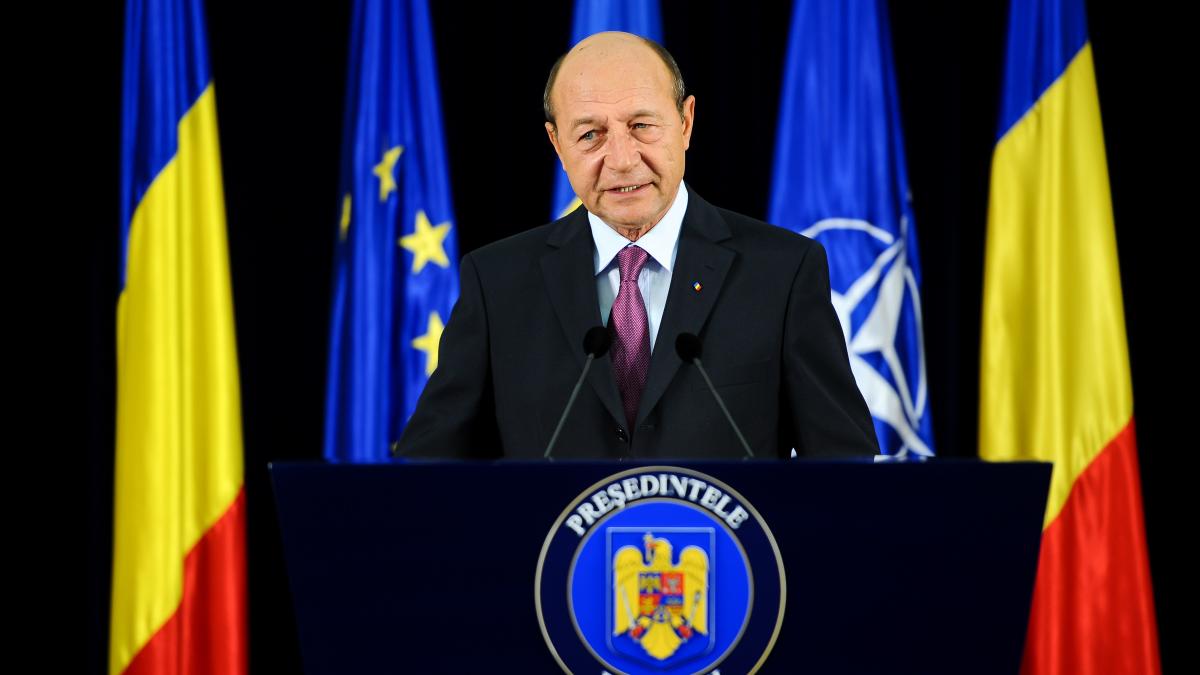 Băsescu recunoaşte că a greşit promulgând Codul de Procedură Penală şi îi cere lui Ponta să-l modifice prin Ordonanţă de Urgenţă