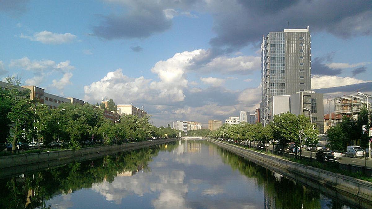 Fitch confirmă ratingul Bucureştiului la BBB minus, cu perspectivă stabilă