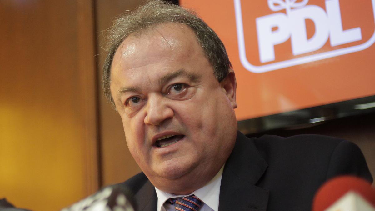 Blaga s-a poziţionat faţă de Mişcarea Populară: "Este un adversar politic pentru PDL"
