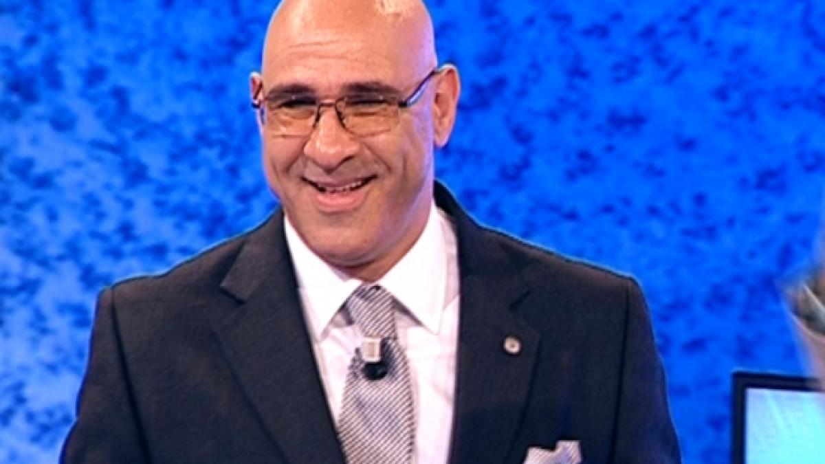 Niels Schnecker a părăsit staff-ul de campanie pentru prezidenţiale a lui Antonescu. Vezi de ce