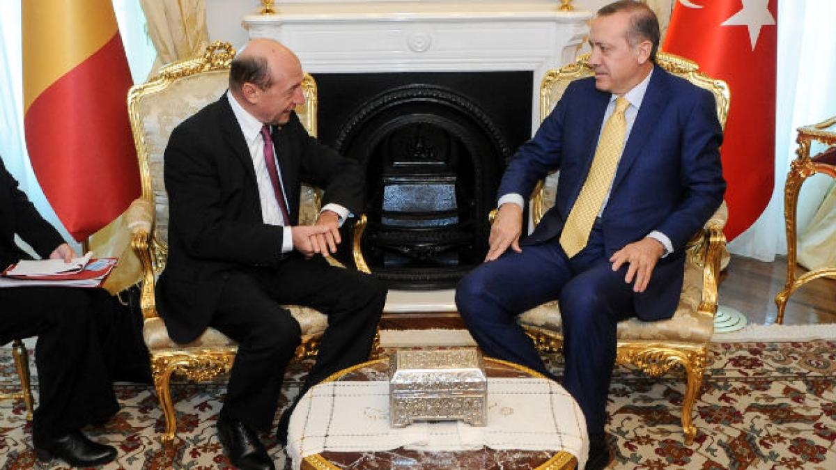 Băsescu, lui Erdogan: Primăria Capitalei a declanşat procedurile pentru alocarea unui teren pentru o moschee