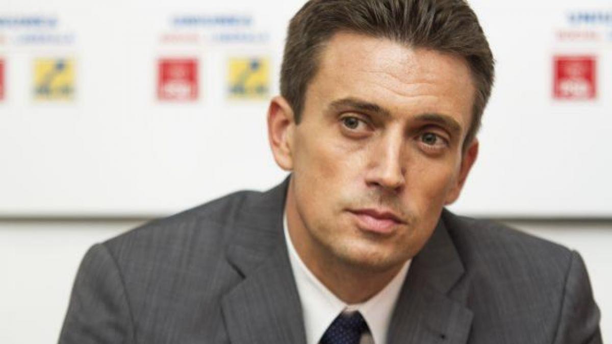 Ivan: Românii au de ales între oamenii lui Băsescu şi echipa noastră, adică între cei care-i umilesc şi cei care-i apără