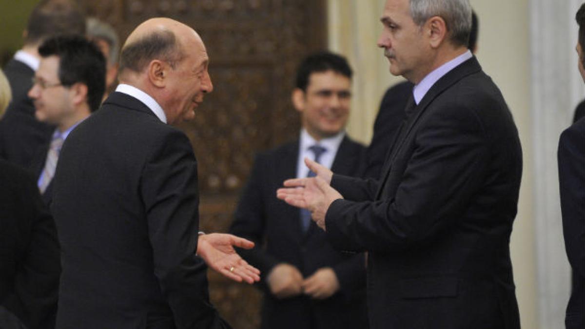Băsescu: "Îi voi chema pe români să se apere în stradă". Dragnea: "Chemăm şi noi şi poate tranşăm lucrurile acolo"