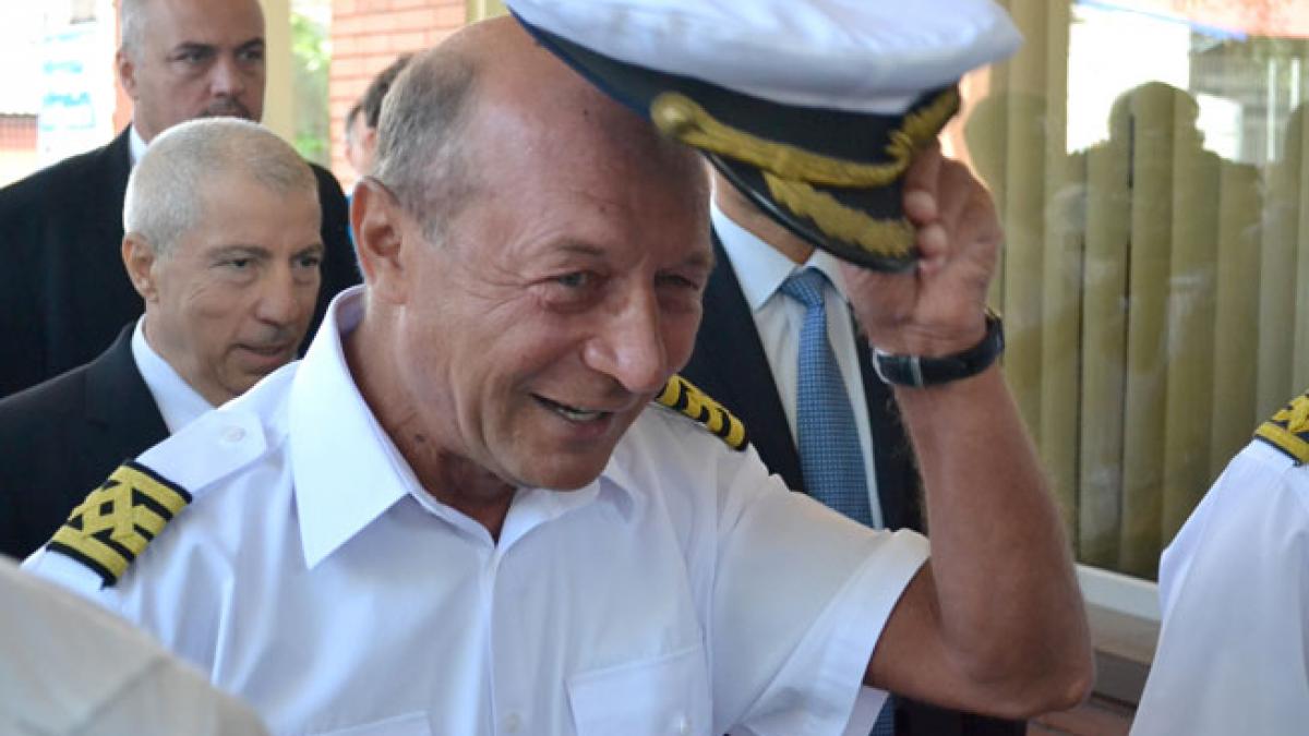 “Băsescu nu a fost securist” ediţia a patra.  Zău?