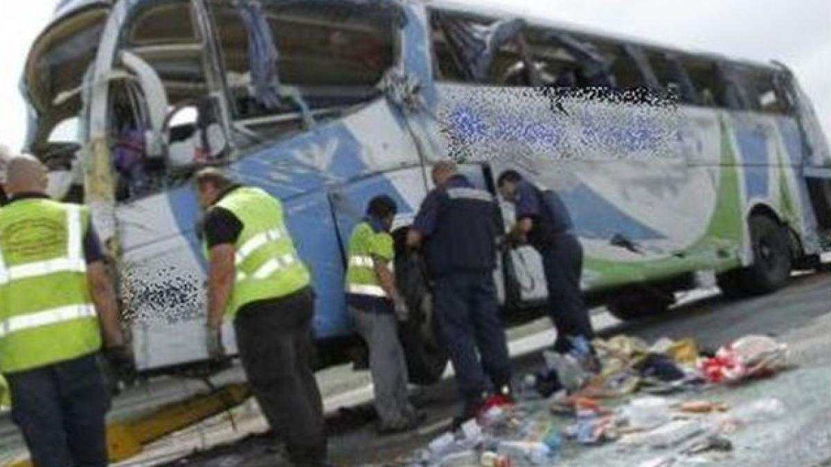 Autocar românesc implicat într-un accident în Suedia: şoferul de rezervă a fost rănit