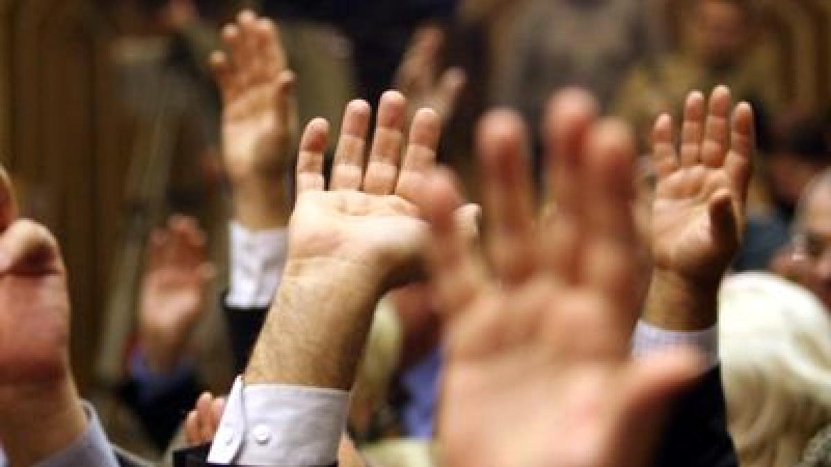Deputaţii au adoptat iniţiativa PNL de abrogare a articolului 276 din Codul penal