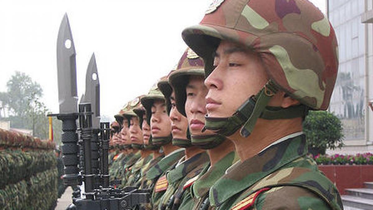 Dimensiunile soldaţilor chinezi s-au modificat faţă de acum 20 de ani. Armata va reface echipamentele pe măsura noilor generaţii