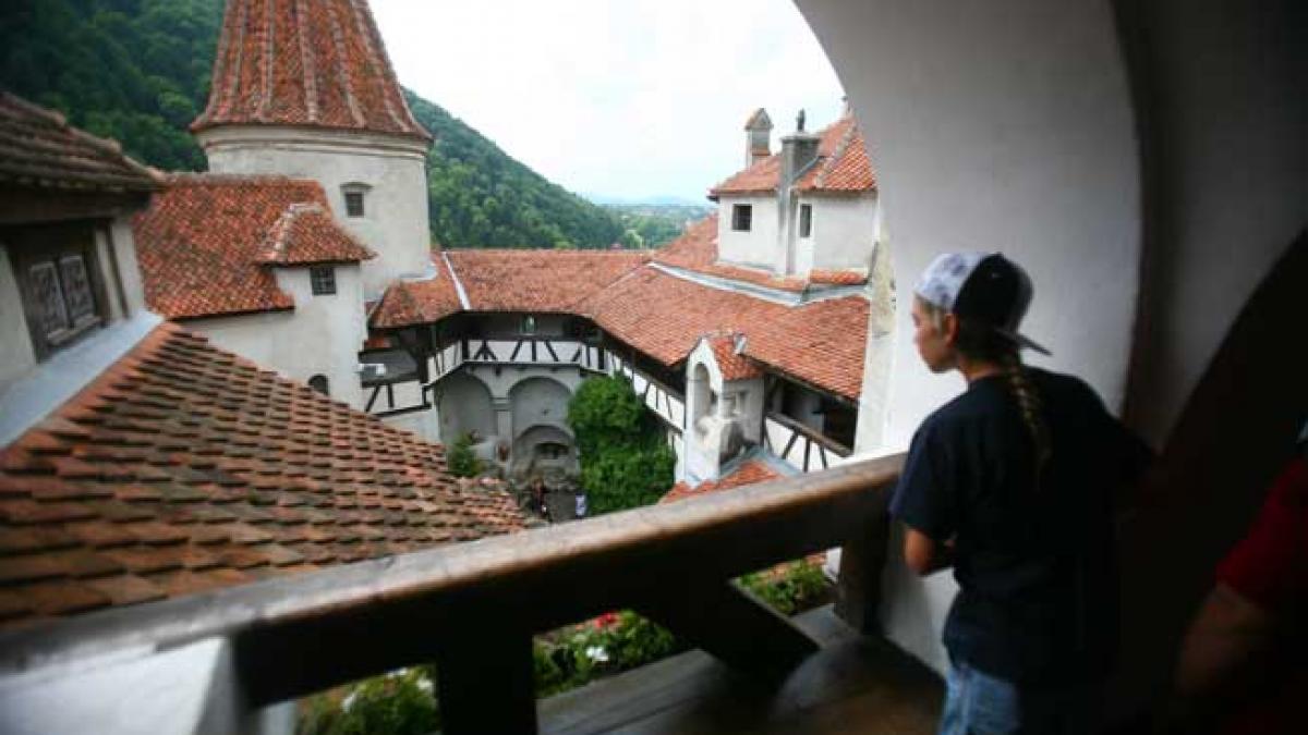 Vlad Ţepeş promovează România mai bine decât “frunza”