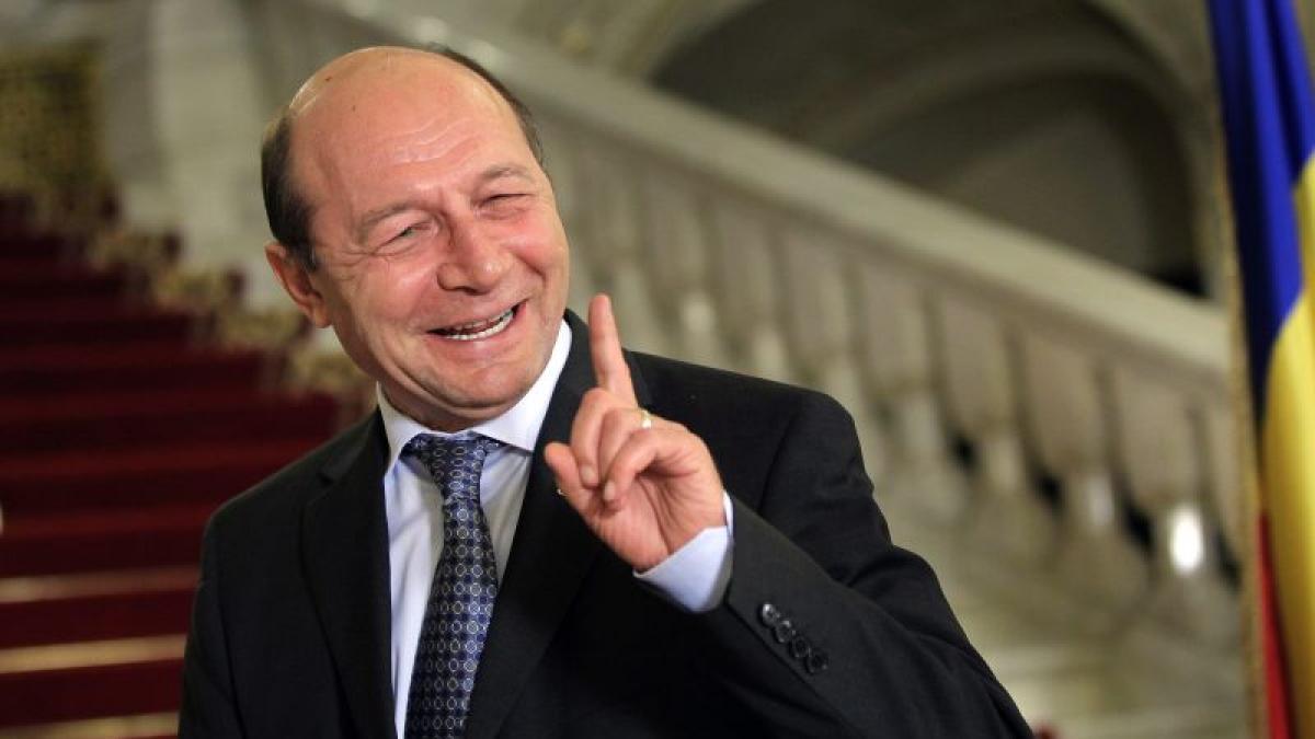 Băsescu: Aş fi un premier extraordinar de bun cu experienţa pe care o am 