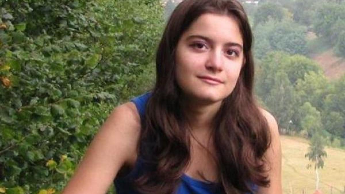 Alexandra Dumitru, minora de 14 ani dispărută duminică din Capitală, a fost găsită de poliţişti