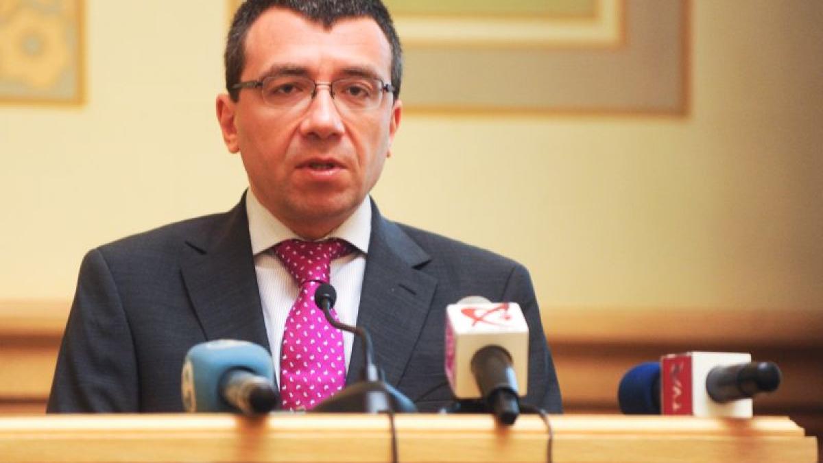 Mihai Voicu: Tăriceanu duce o acţiune pe cont propriu, fără susţinerea PNL