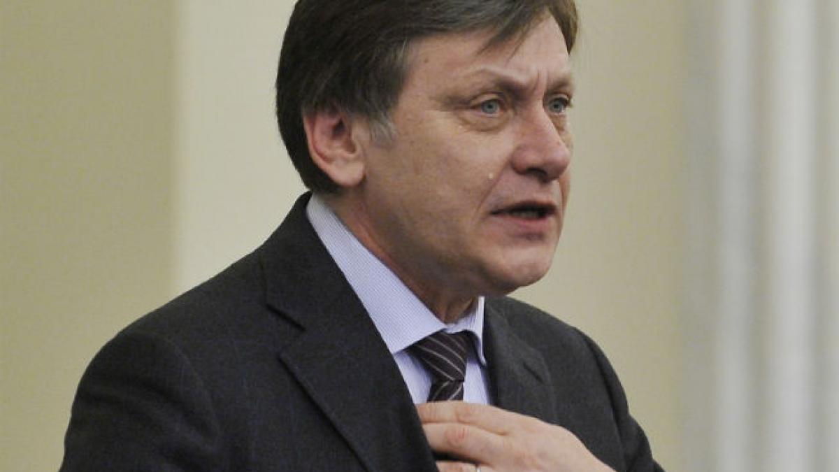 Antonescu: România trebuie să-şi manifeste fără ezitare solidaritatea cu Ucraina