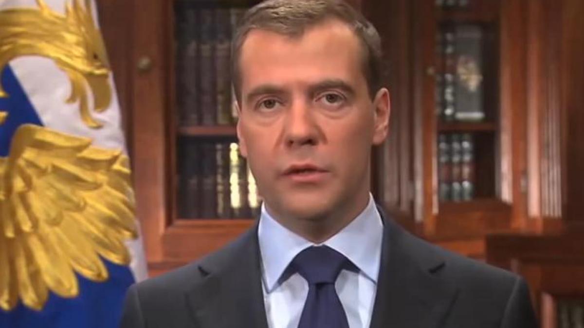 Medvedev: Viktor Ianukovici este în continuare preşedintele legitim al Ucrainei