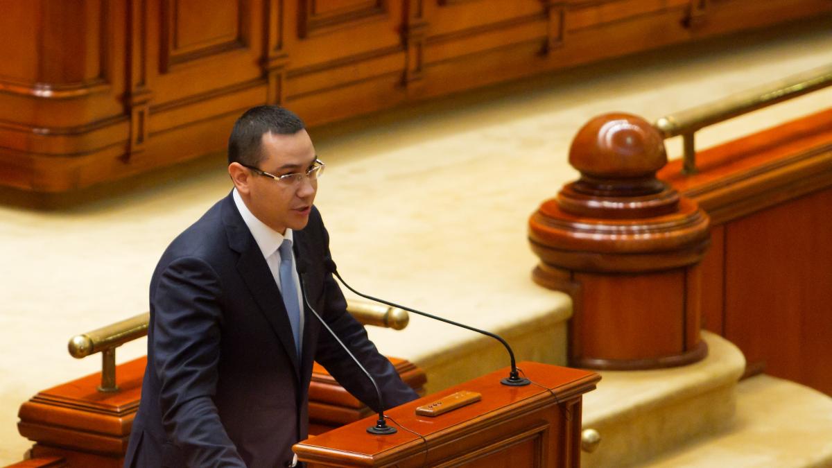 Ponta prezintă noul Executiv în Parlament: "Acest Guvern continuă programul de guvernare aprobat în 2012"