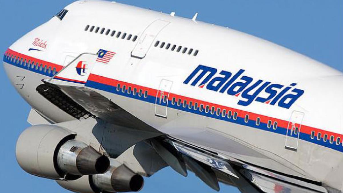 Avionul companiei Malaysia Airlines este de negăsit. Aparatul făcuse cale întoarsă înaintea dispariţiei