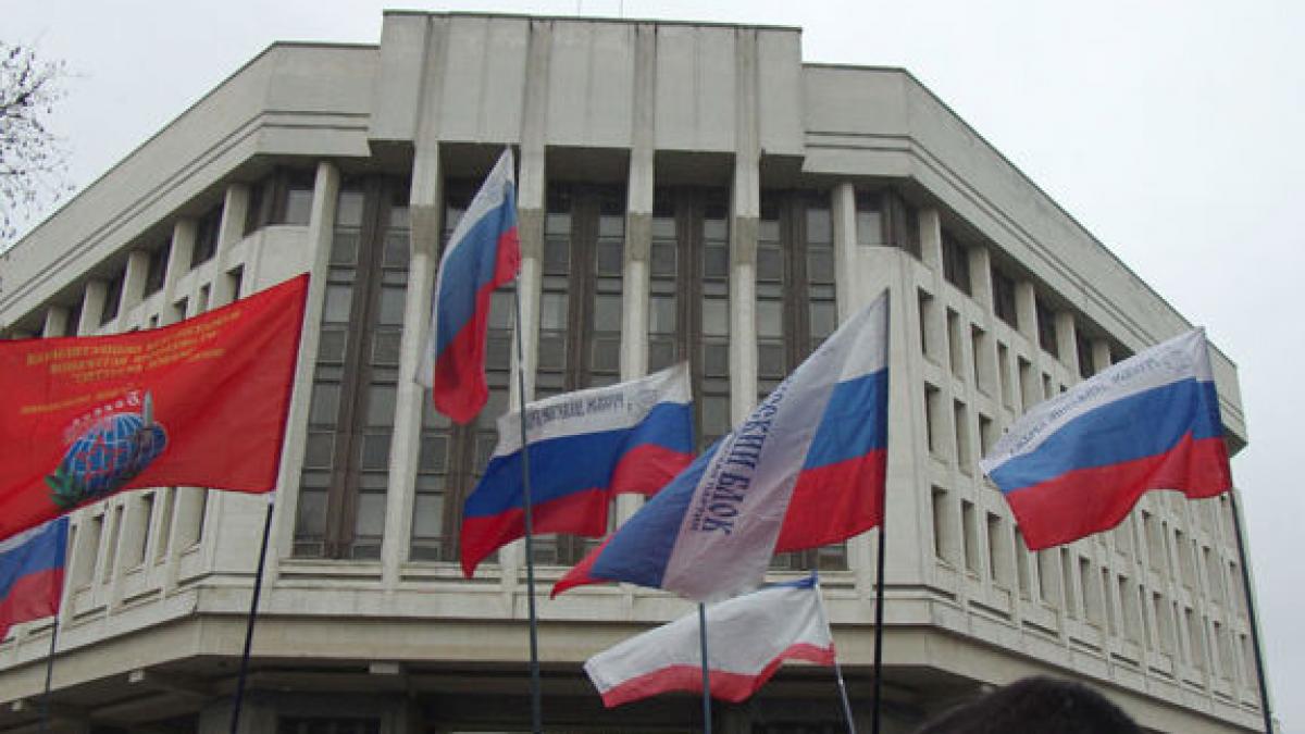 Parlamentul Crimeei a adoptat declaraţia de independenţă faţă de Ucraina